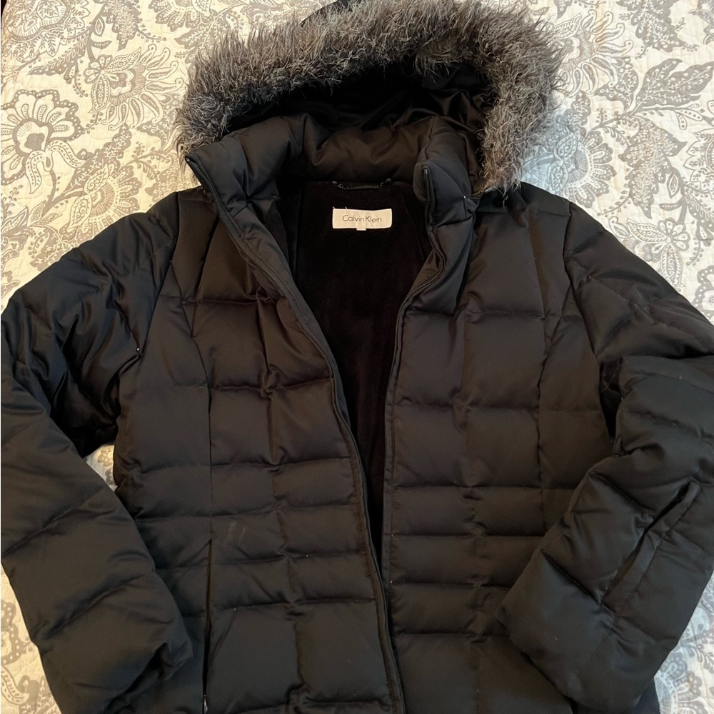 Puffer hooded jacket